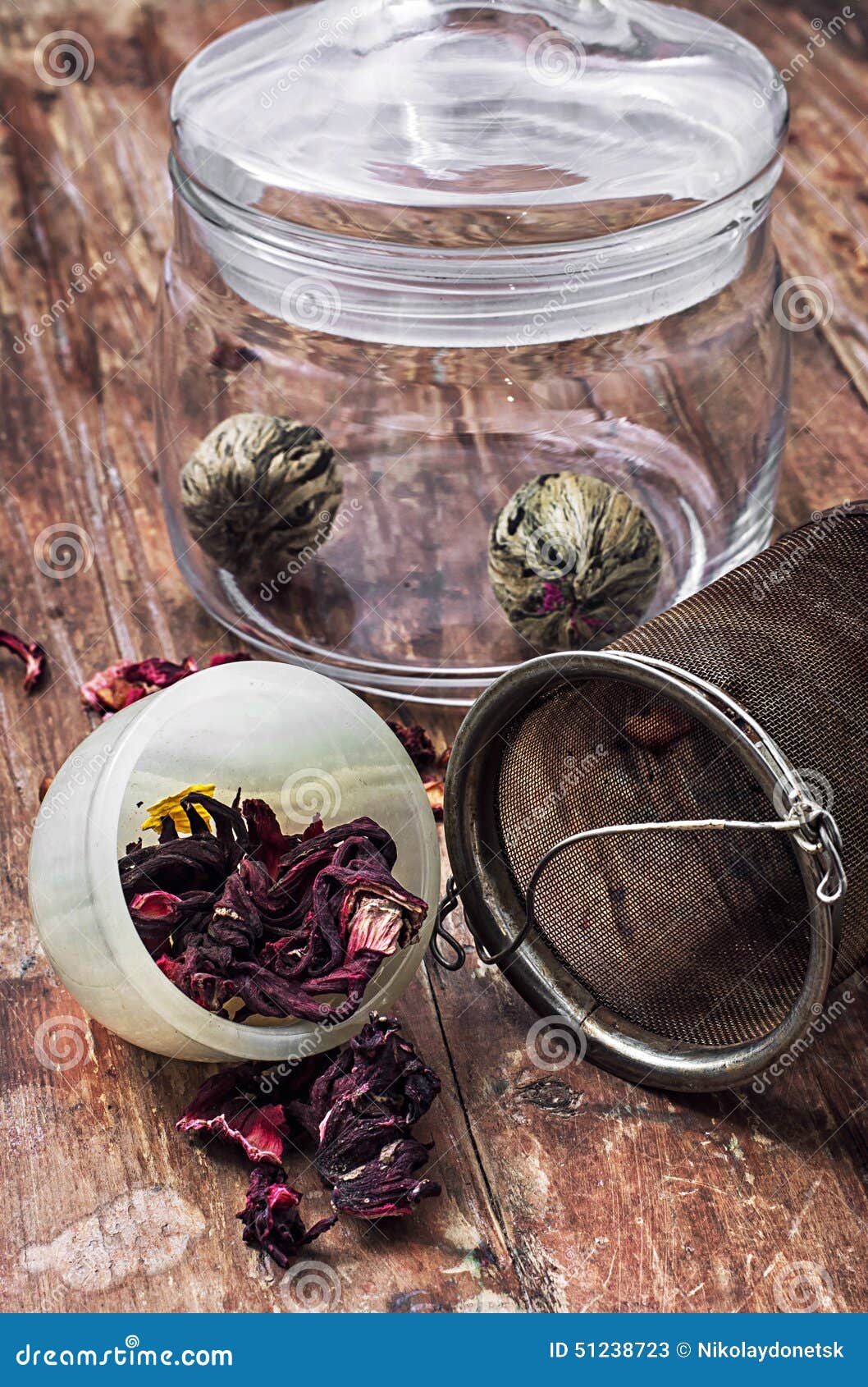 Brewed Leaf Tea in Glass Jar Stock Image Image of leaf, brew 51238723