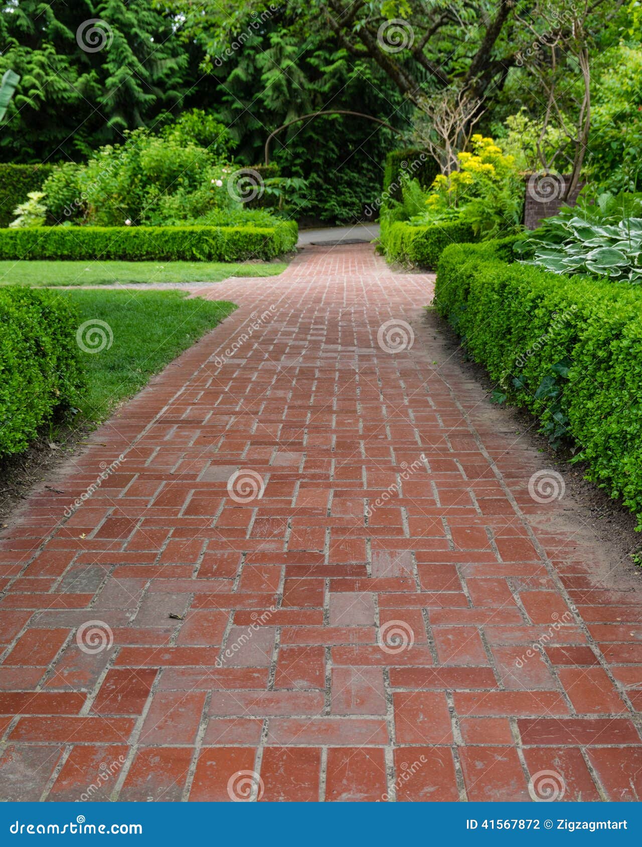 Brick Pathways Through A Garden Stock Photo - Image: 41567872