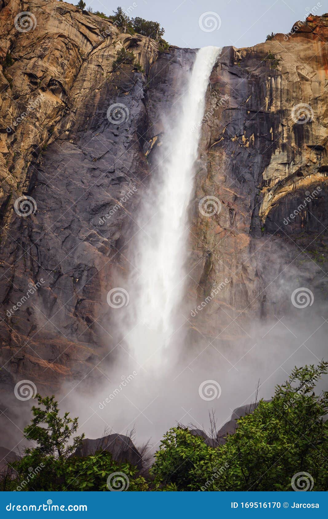 Bridal Veil Waterfall Yosemite National Park California Stock Photo Image Of Forest America
