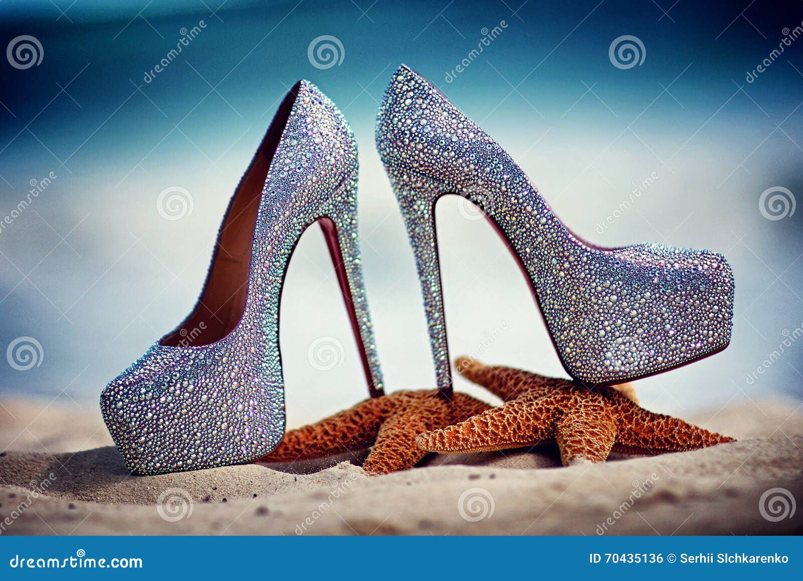 Unique wedding high heels with a diamond decoration - BRAVOMODA