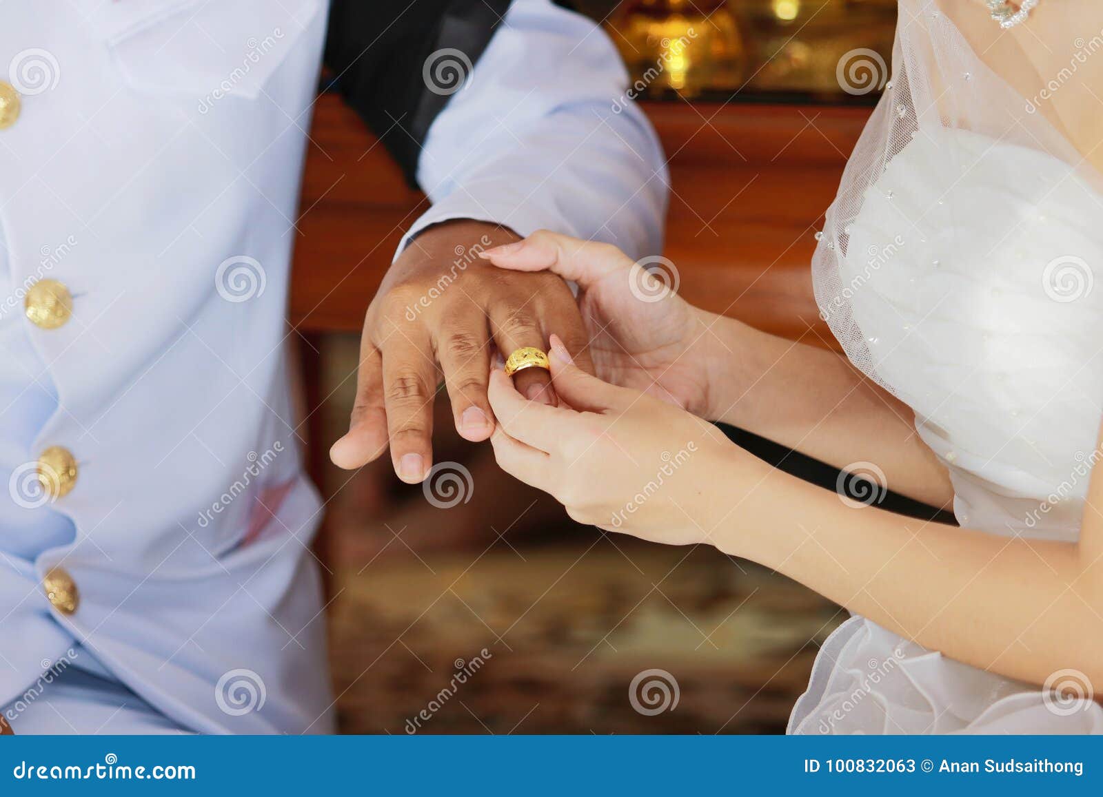 Bride Newlyweds Wearing Ring Groom S Finger Wedding Ceremony Bride Newlyweds Wearing Ring Groom S Finger Wedding 100832063 