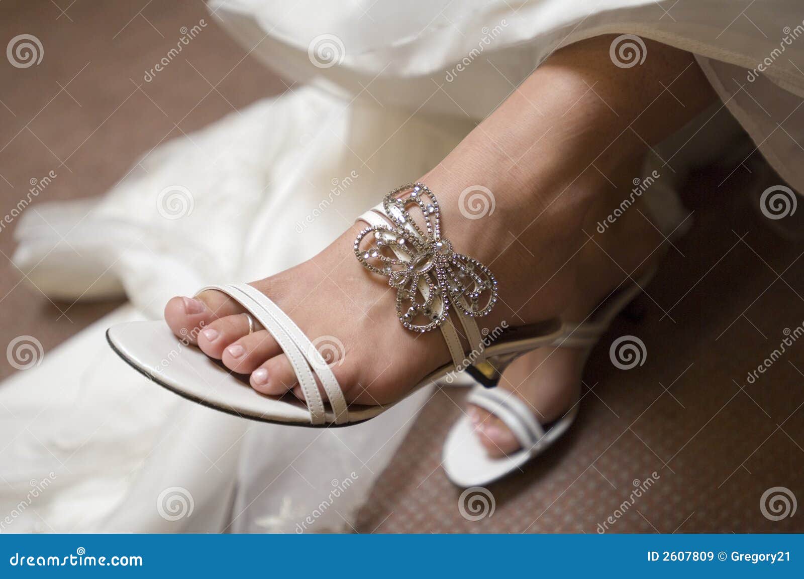 bride s sandal 2607809