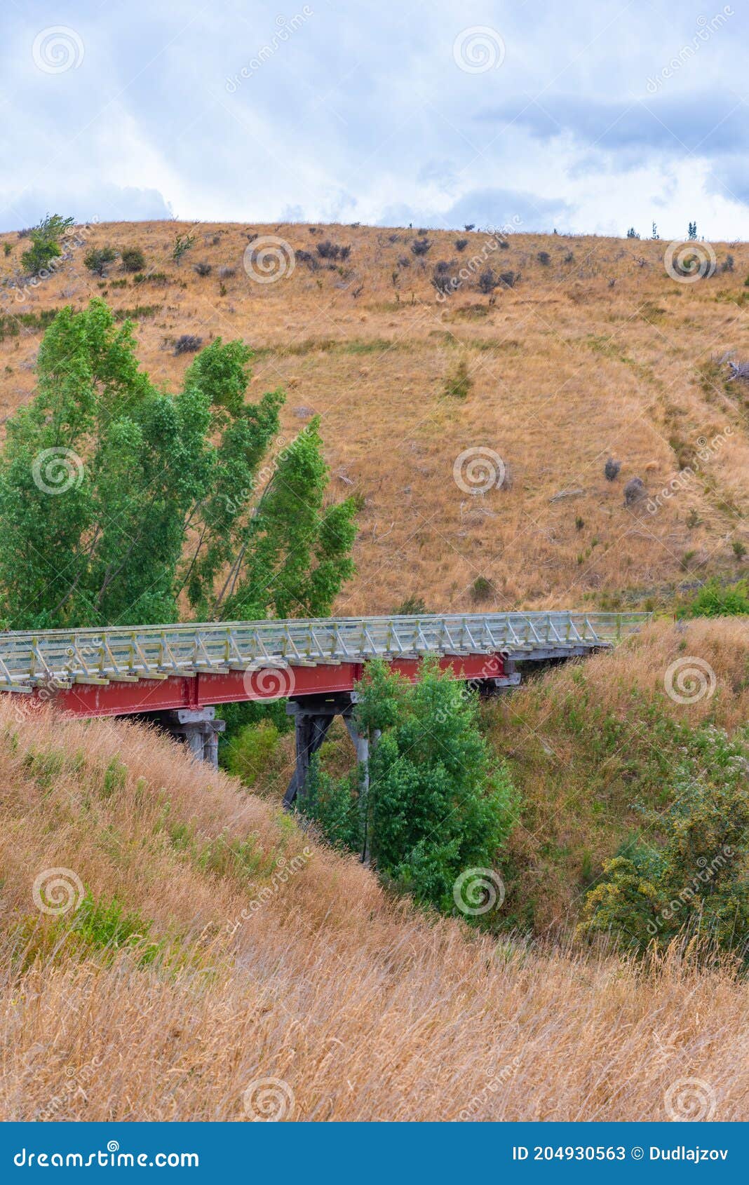 bridge as a part of central otago railway bicycle trail in new zealand