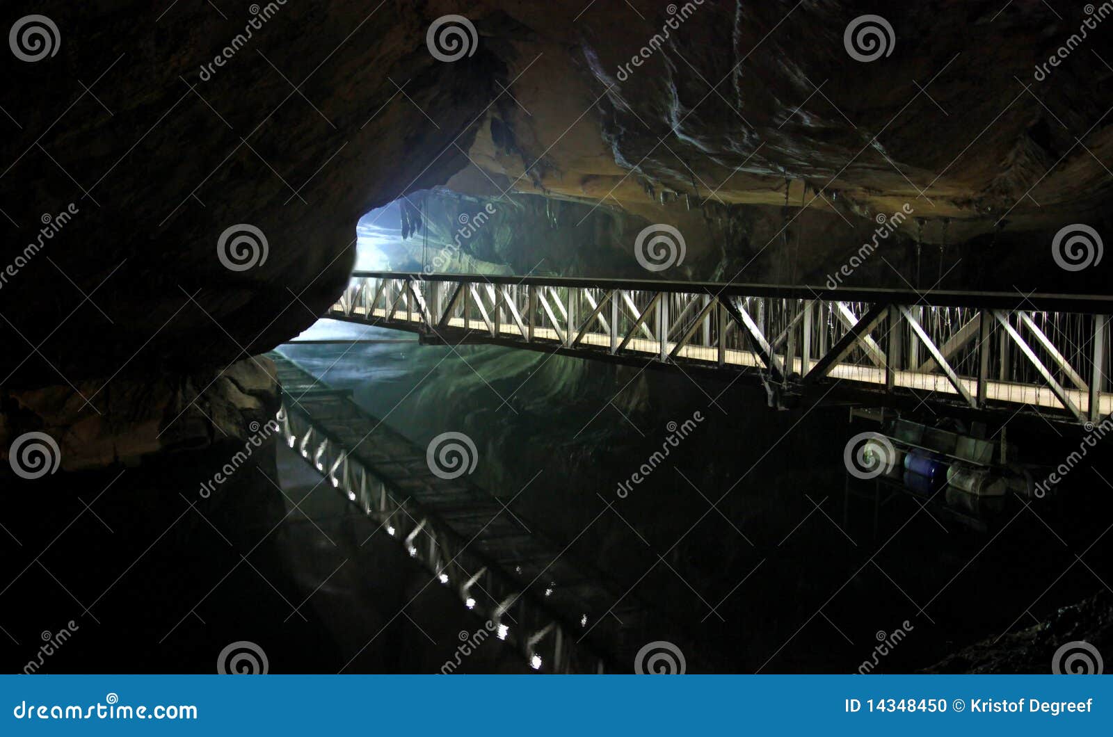Bridge in cave stock photo. Image of dark, tunnel, exploration 14348450