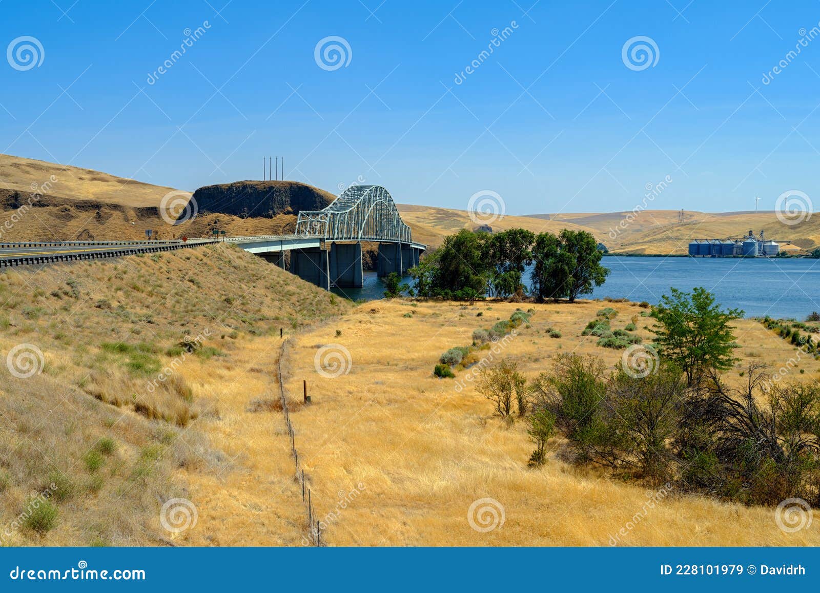 The Bridge Over The Snake River At Central Ferry State Park Washington