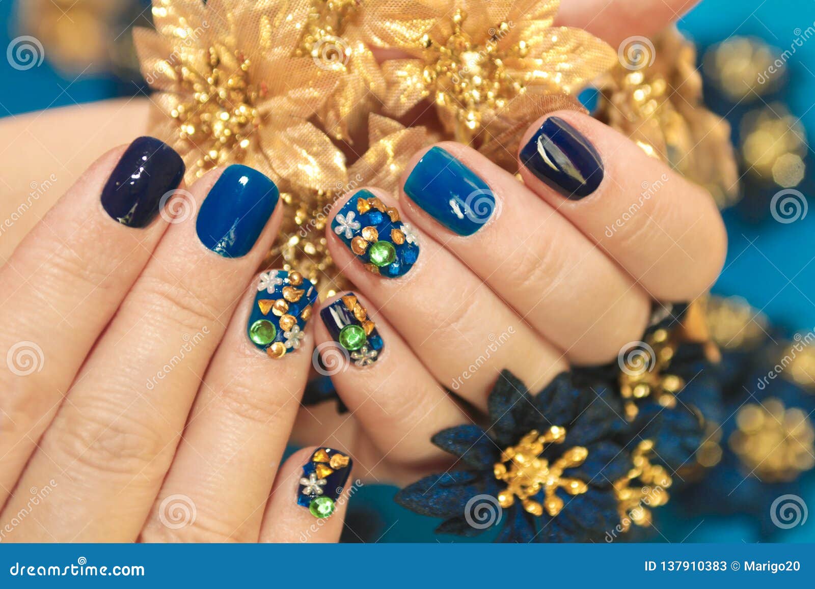 50+ Royal Blue Nails That Are Trending Right Now | Babyblaue nägel, Nägel  inspiration, Nägel gel