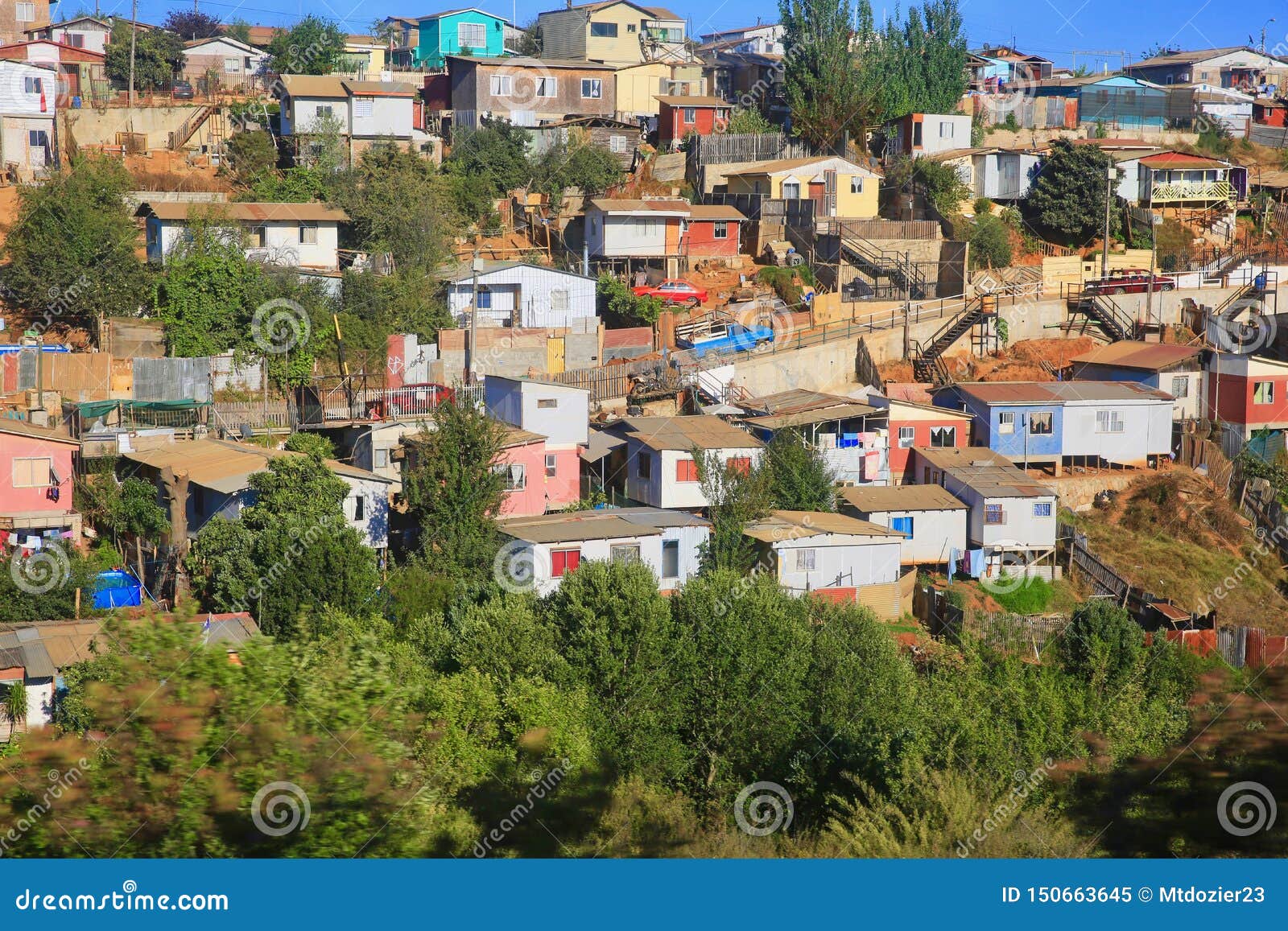 bright colors enhance slums in chile town