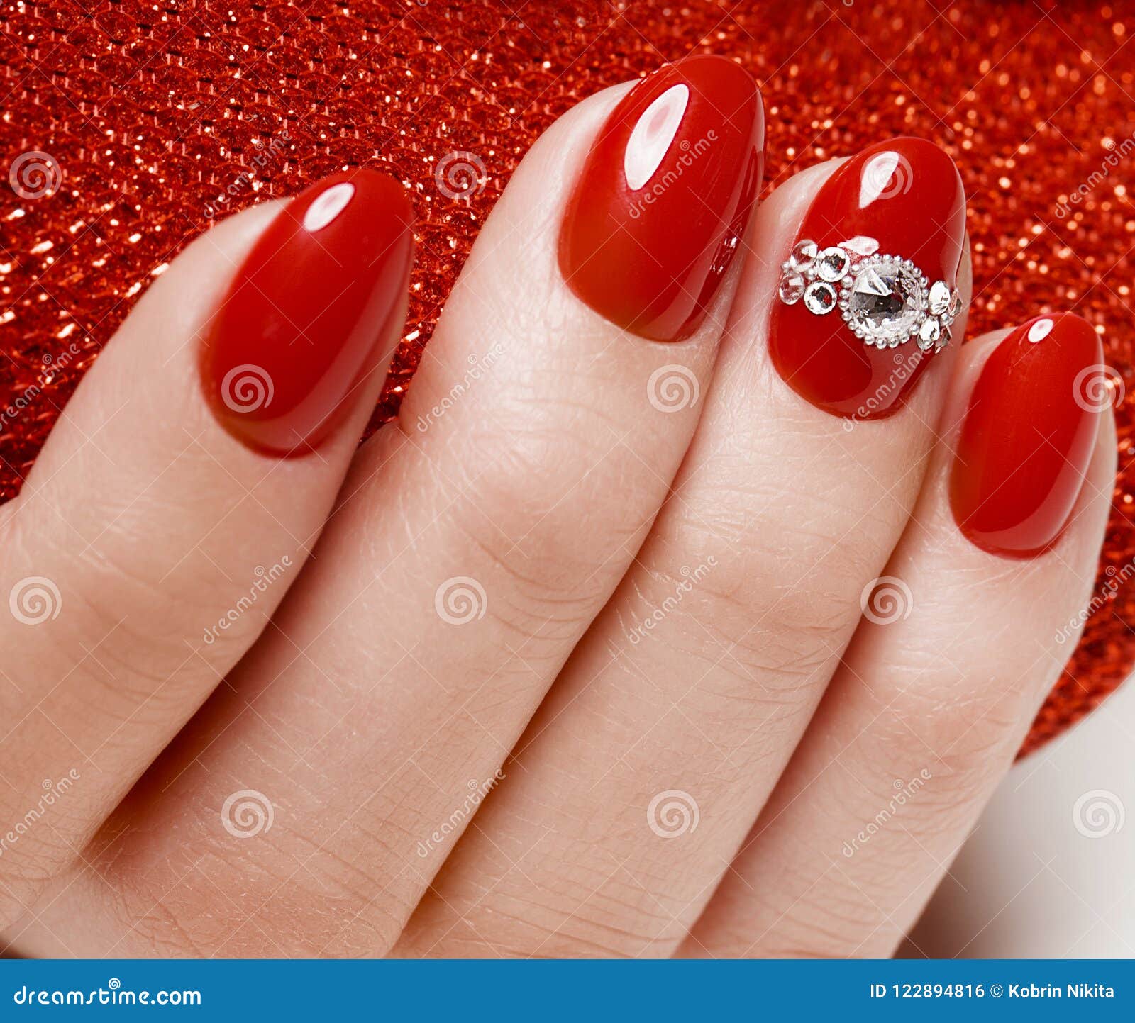 Hands painted red nail polish 50411 - World, Red Nails HD wallpaper | Pxfuel