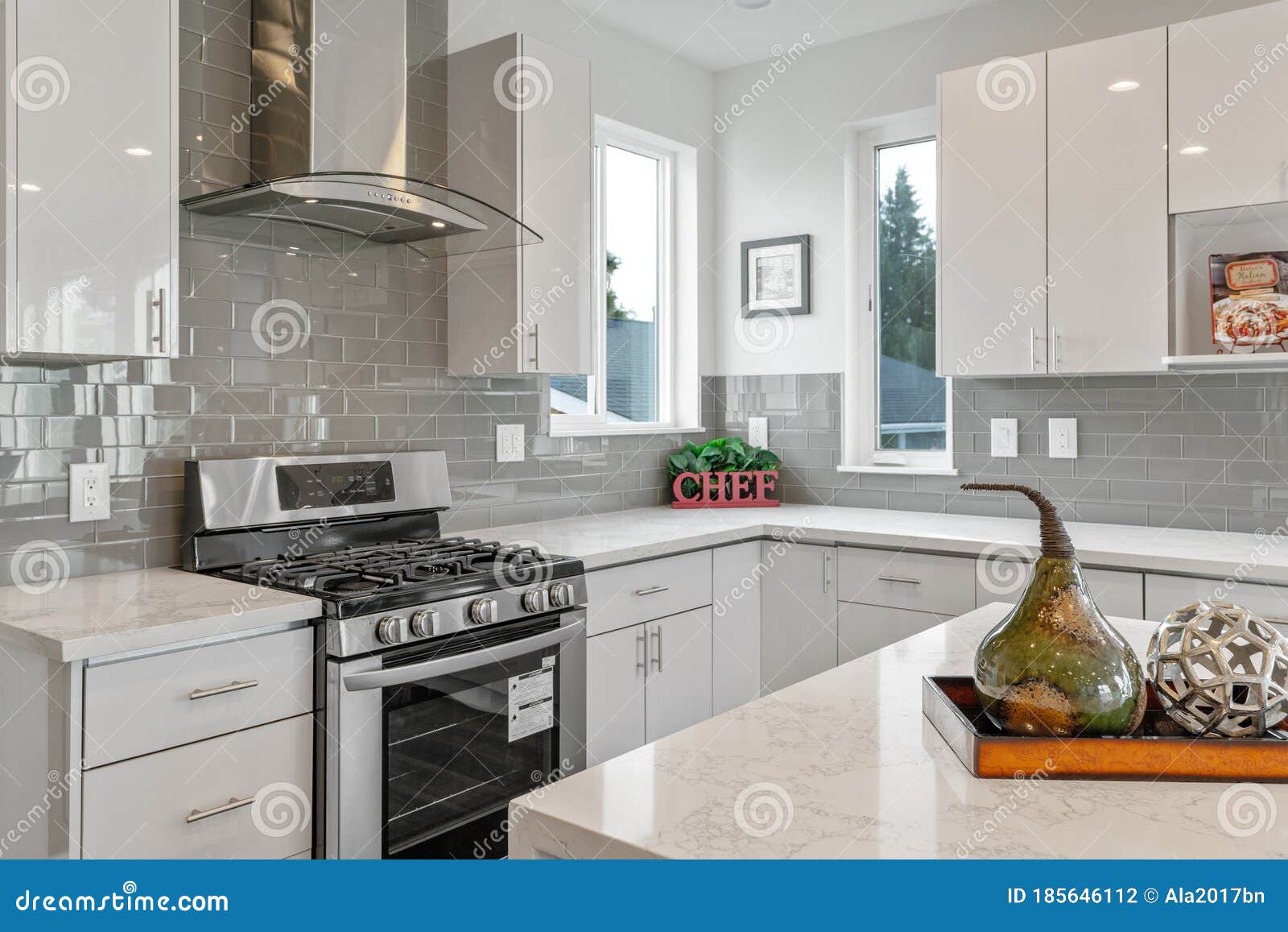 861 Subway Tile Kitchen Photos Free Royalty Free Stock Photos From Dreamstime