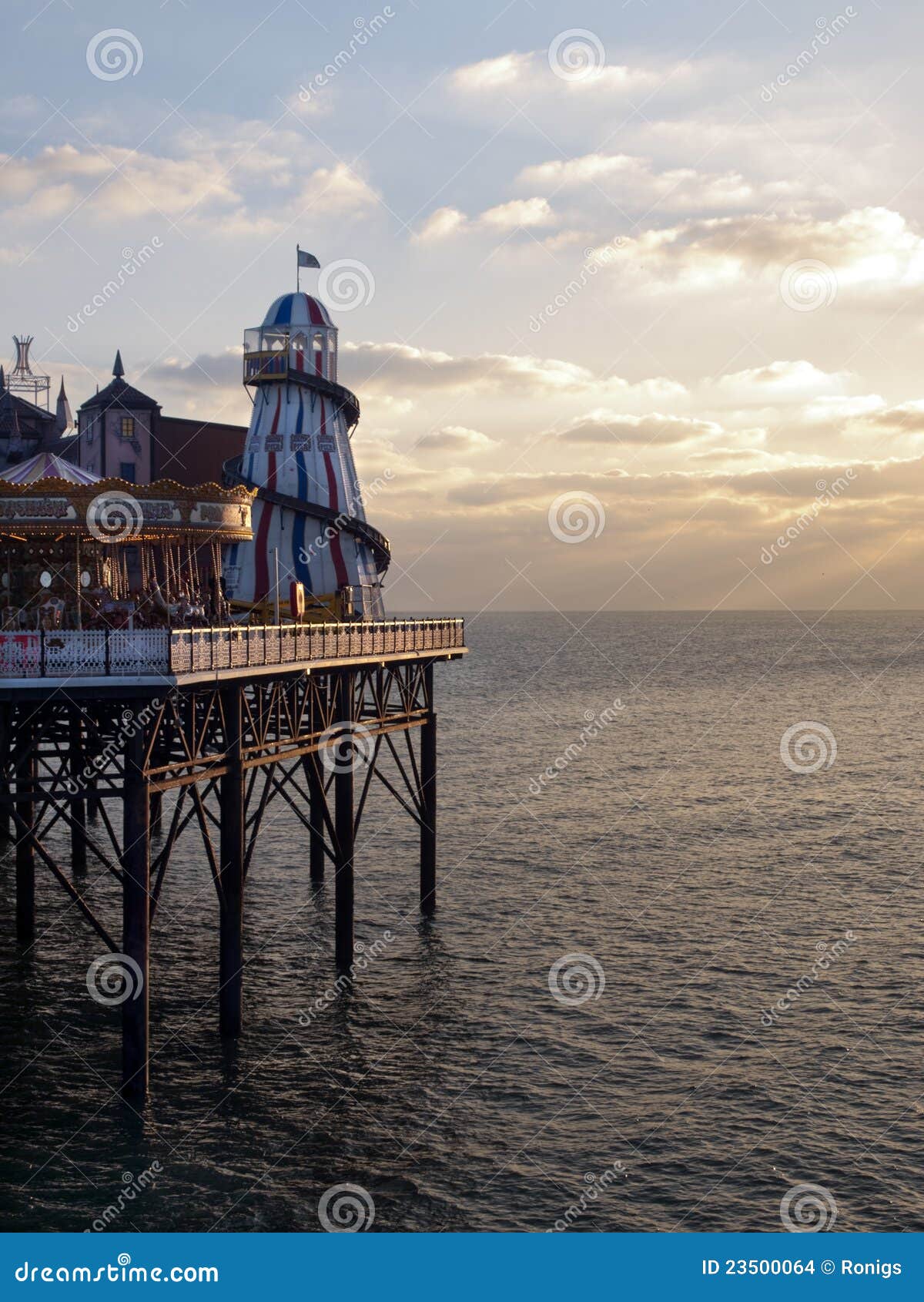 brighton pier seafront uk