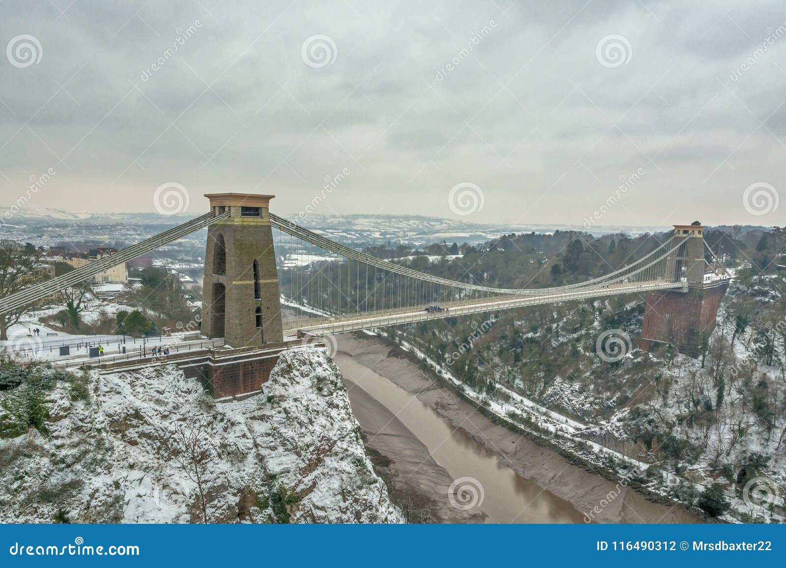 Bristol Suspension Bridge Covered in neve. Preso durante la grande gelata del marzo 2018