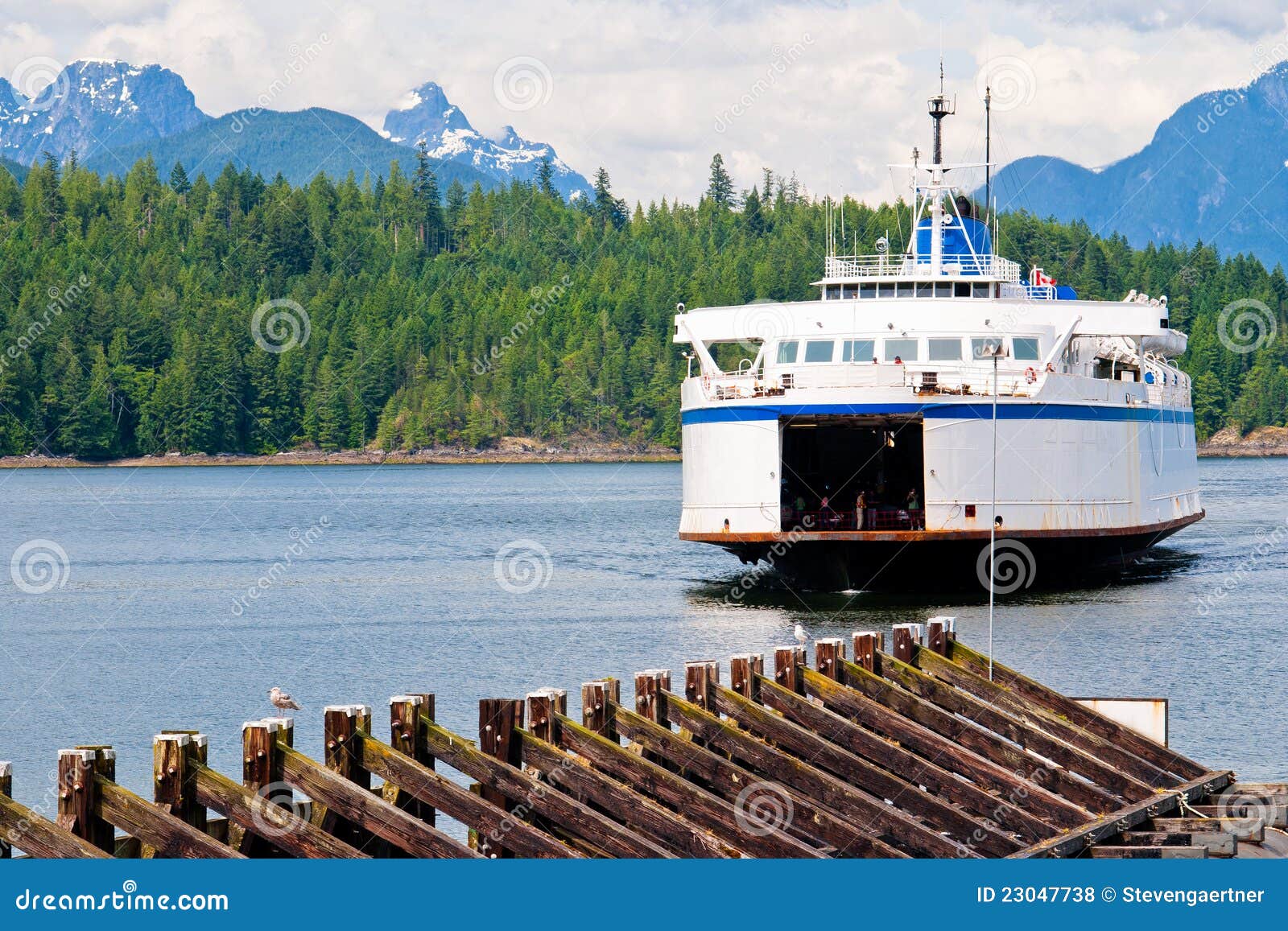 British Columbia Ferry, Earls Cove Stock Photo Image of hill, pacific