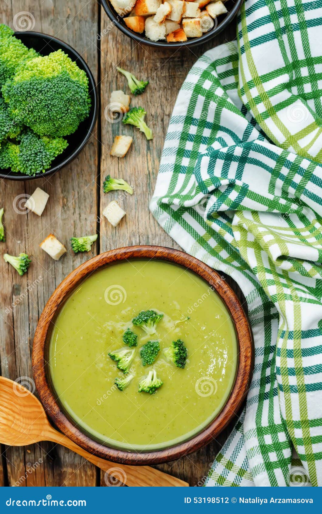 Broccoli soup puree stock photo. Image of cuisine, supper - 53198512