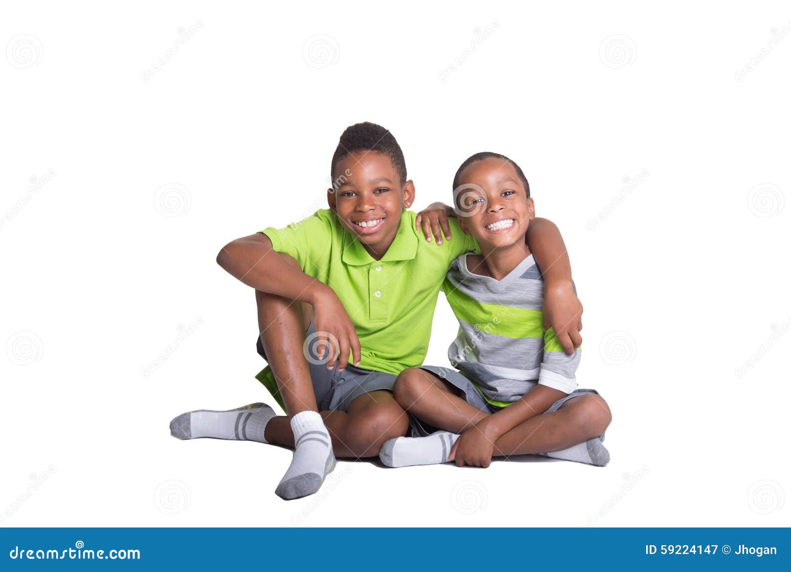 Passend Oranje vragen 2 broers stock afbeelding. Image of minderheid, gelukkig - 59224147
