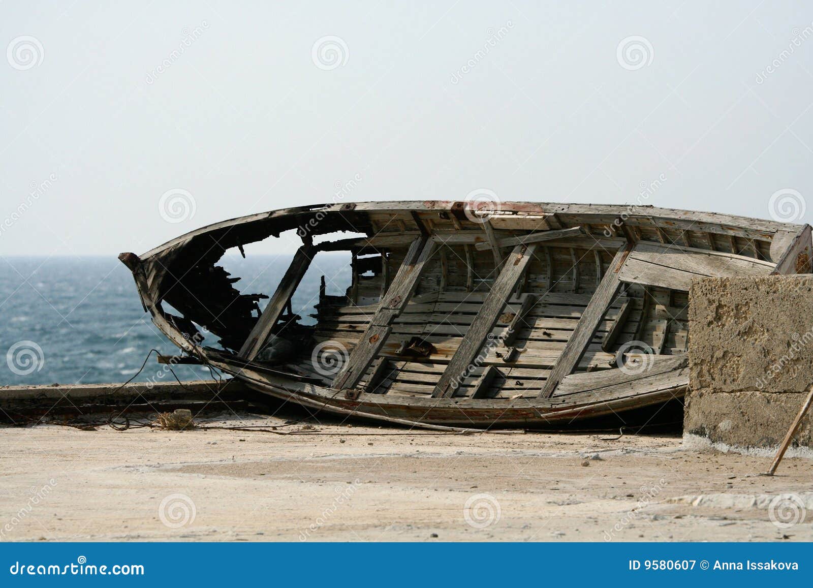 Broken Boat Royalty Free Stock Photography - Image: 9580607