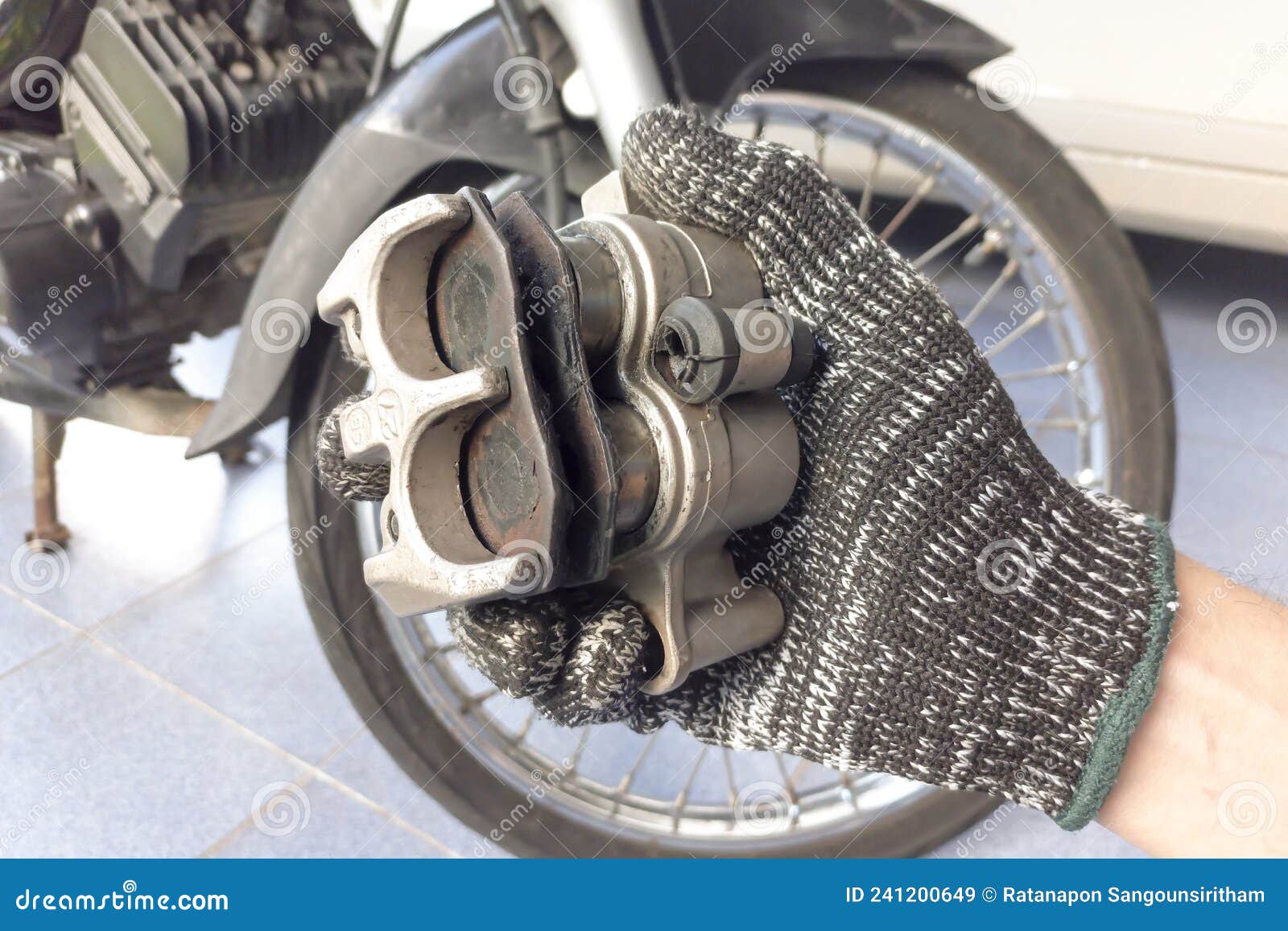 Broken Front Motorcycle Disc Brake Caliper, Motorcycle Maintenance