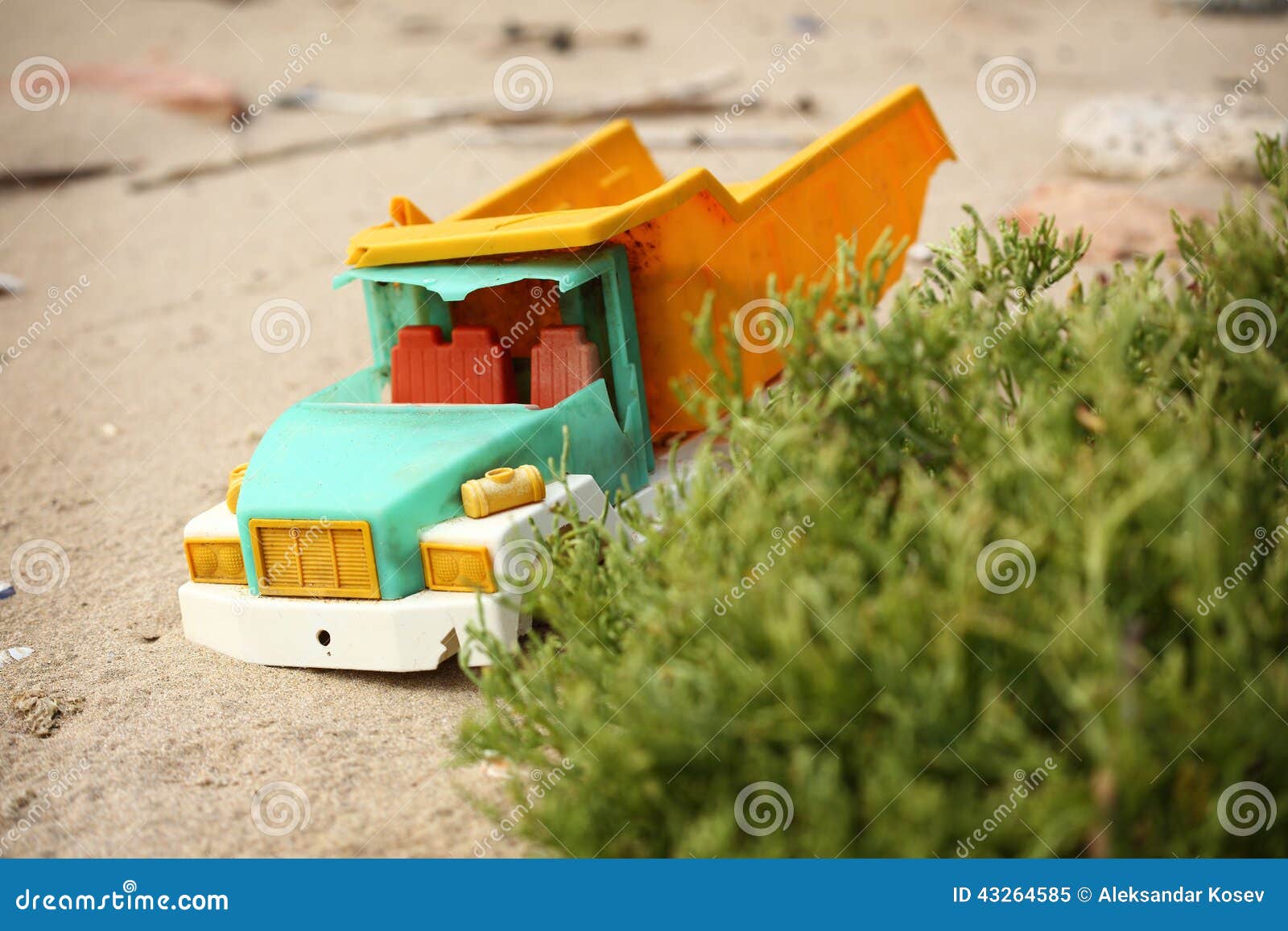 Broken toy truck stock image. Image of transportation 43264585