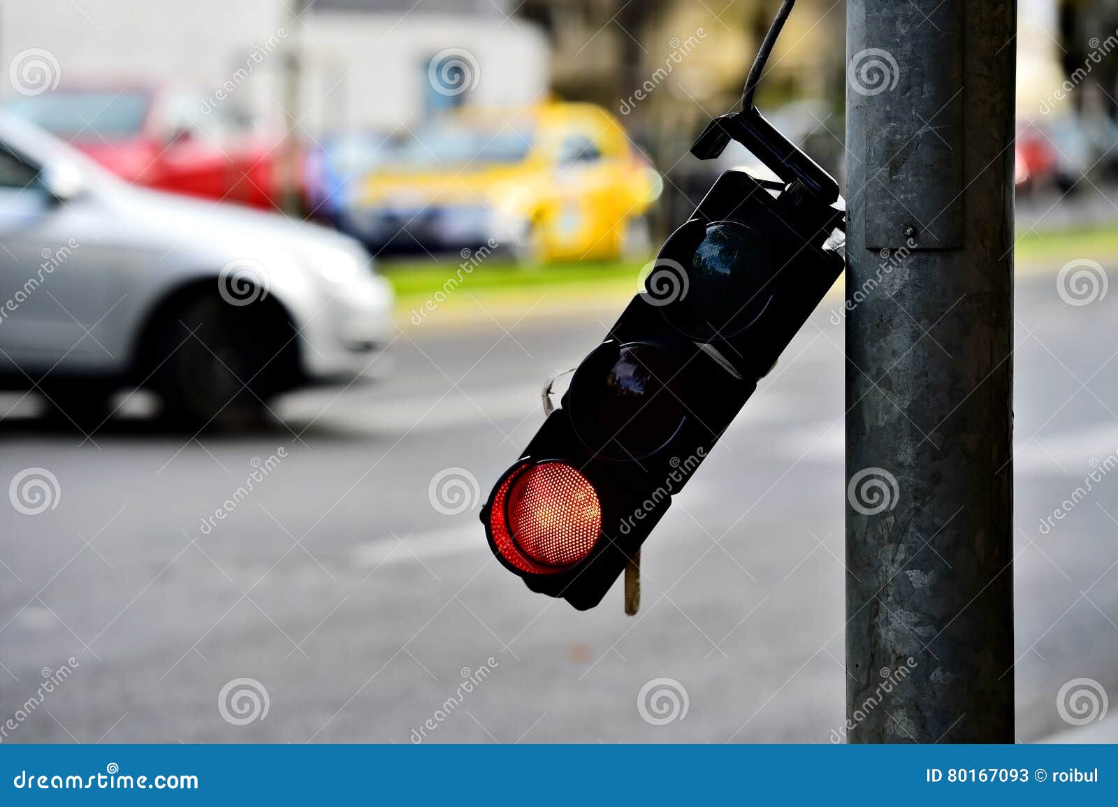 Broken Traffic Light Stock Image 110130121