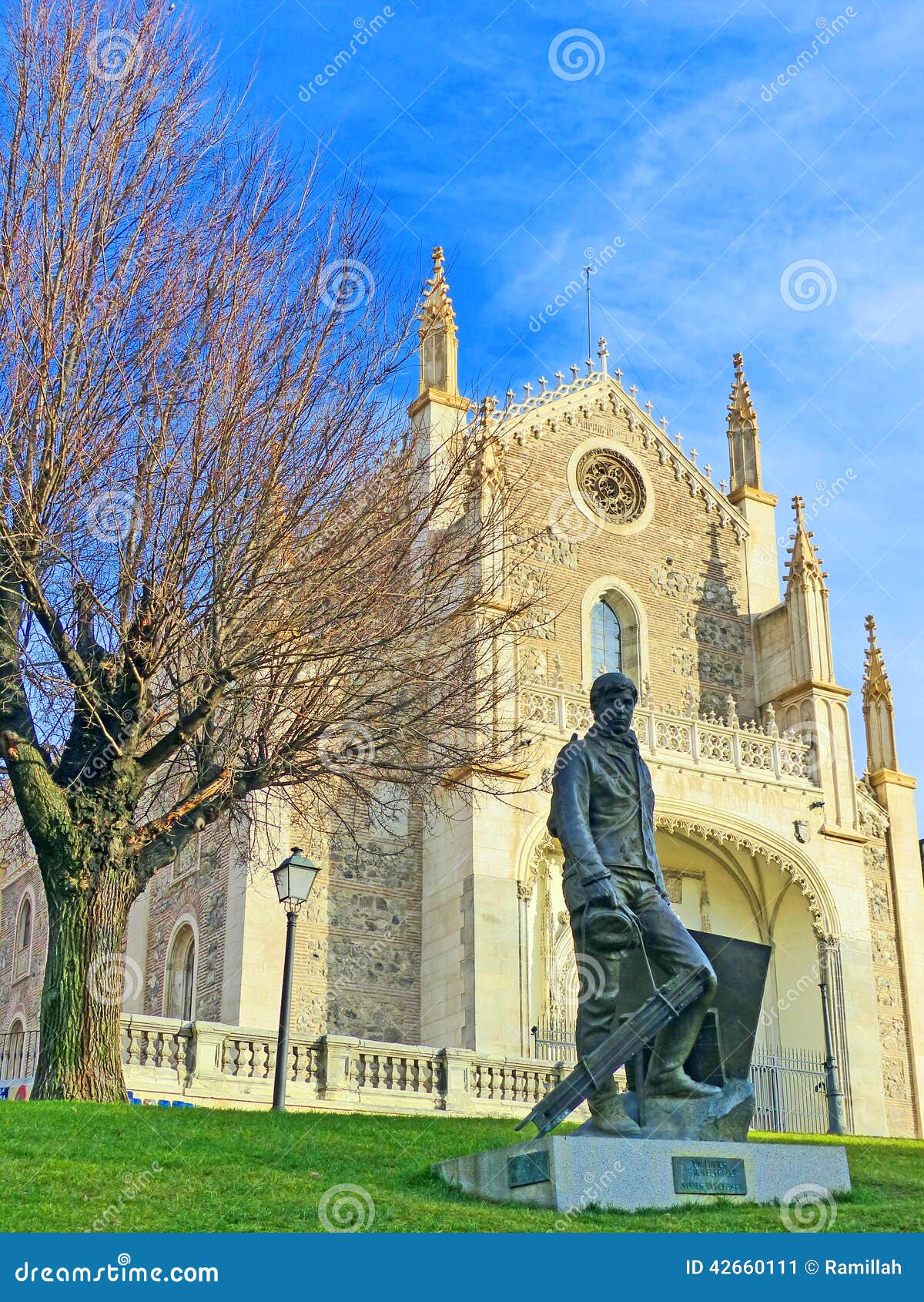 bronze sculpture of the painter for prado