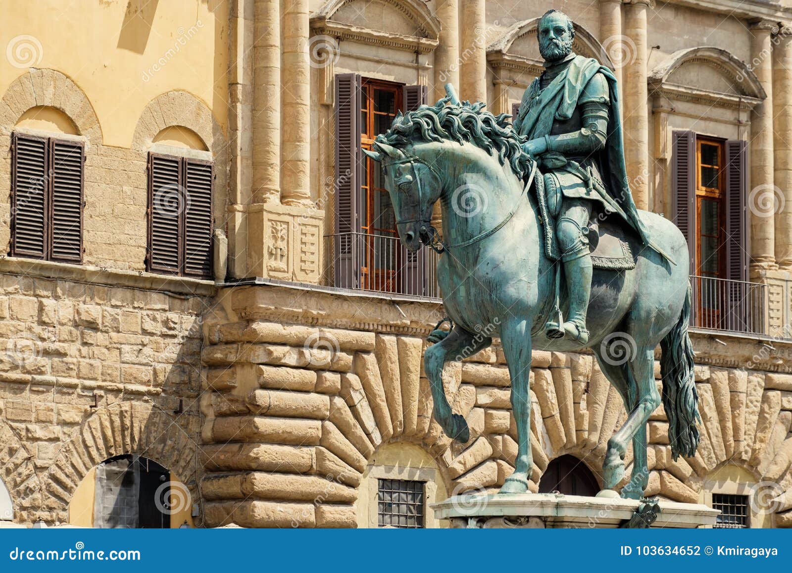 statue of cosimo i de medici at piazza della signoria in florence
