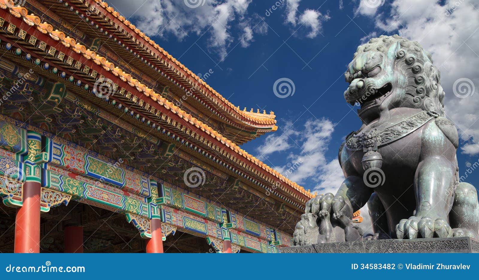 Bronzewächter Lion Statue in der Verbotenen Stadt, Peking, China.