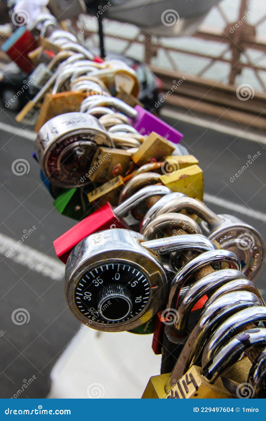 Brooklyn Bridge with Love Padlocks Editorial Stock Image Image of