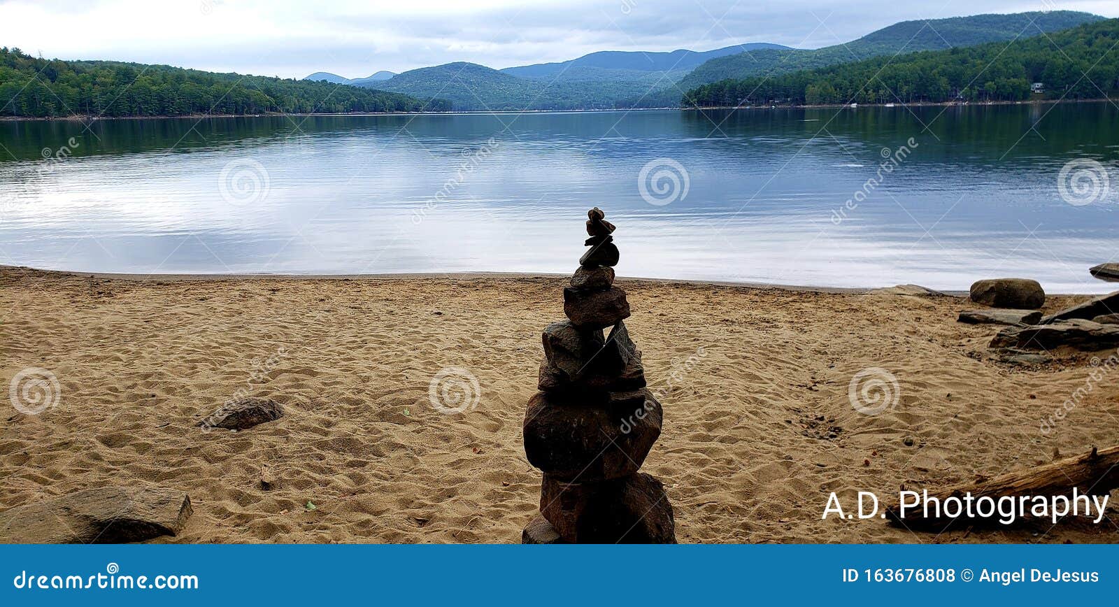 Brooks Bay Rocks fotografia stock. Immagine di roccia 163676808