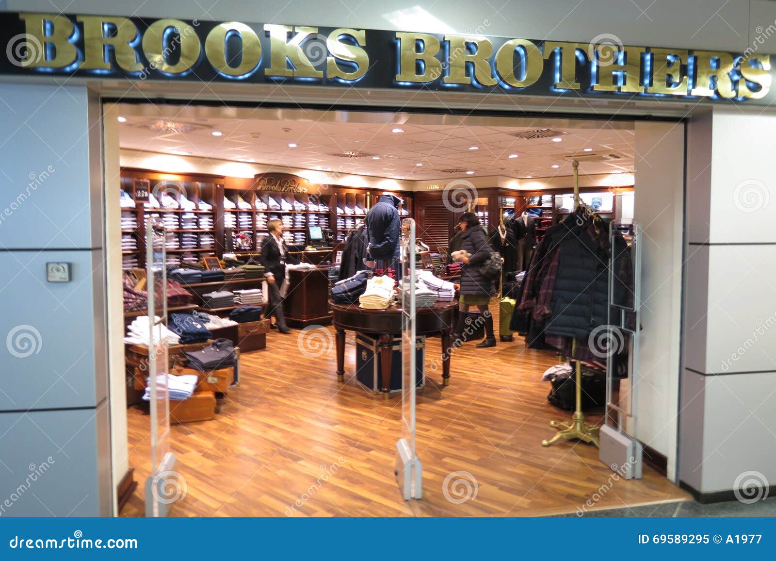 brooks brothers airport