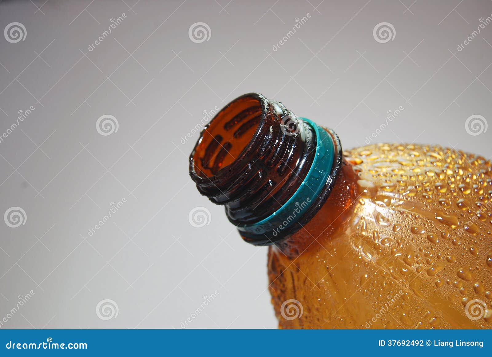 Brown bottle and drip stock photo. Image of drinks, health 37692492