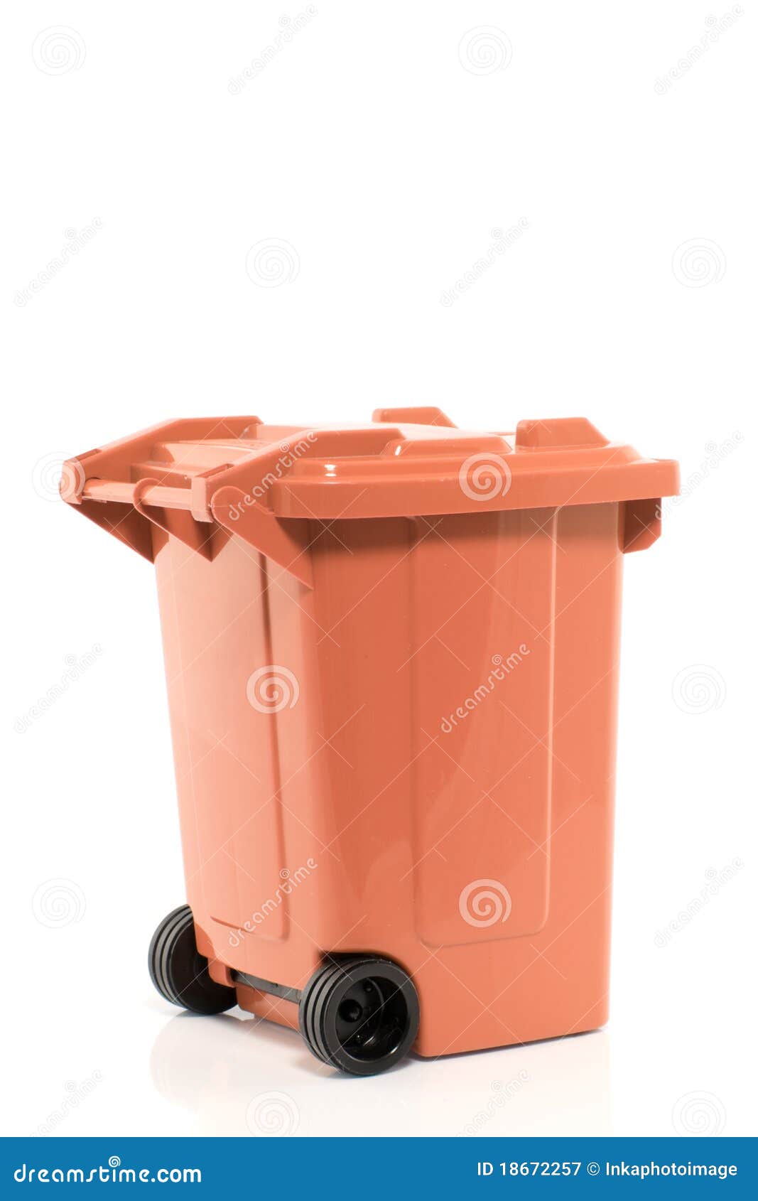A brown recycle bin stock image. Image of studio, weekly 18672257