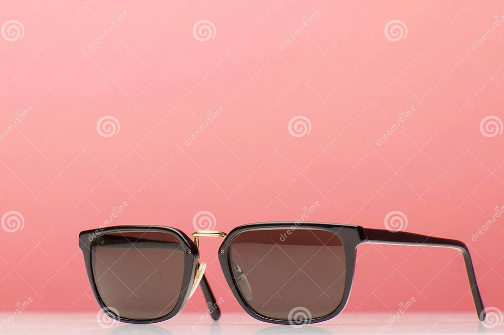 3. Stylish brown sunglasses for blonde hair - wide 10