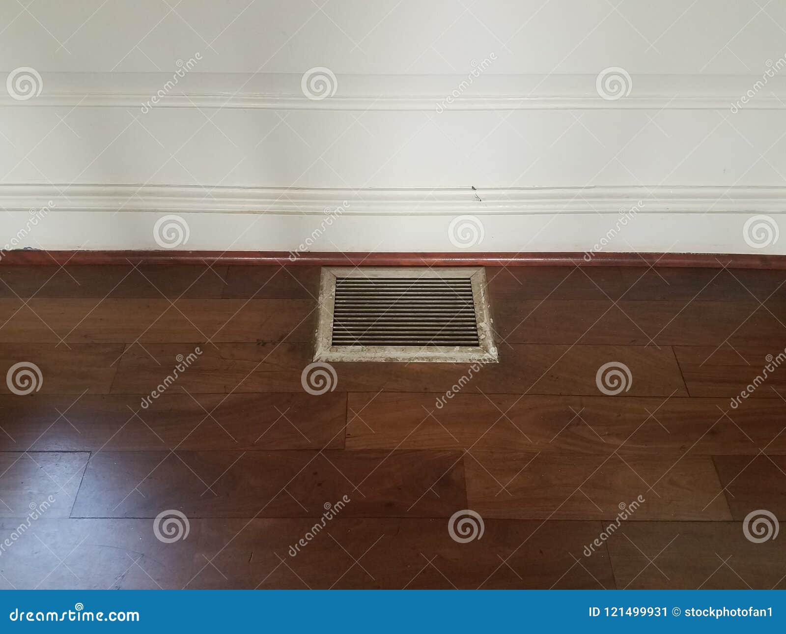 White Wall Vent Brown 