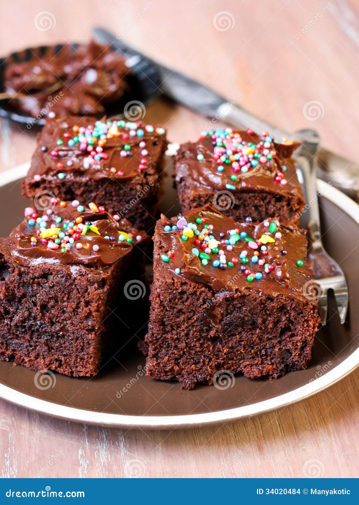 Brownie mega foto de archivo. Imagen de dulce, asperja 34020484