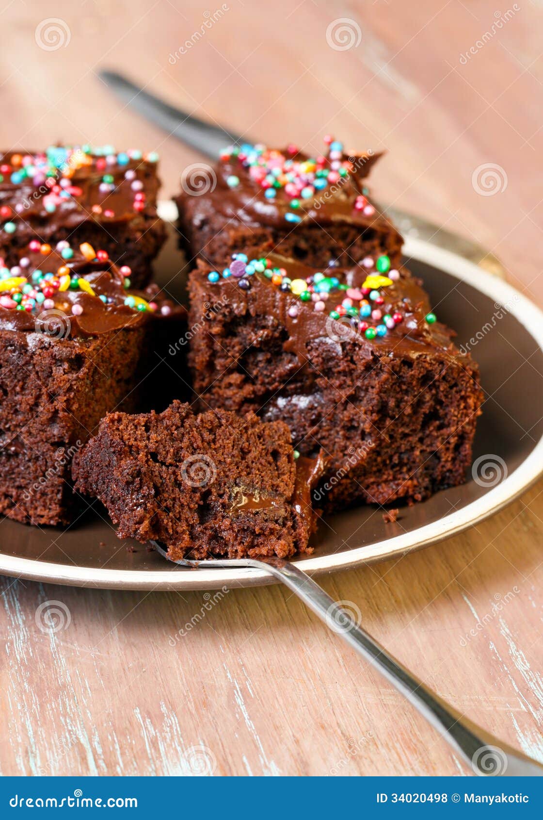 Brownies mega foto de stock. Imagem de creme, doce, sobremesa 34020498