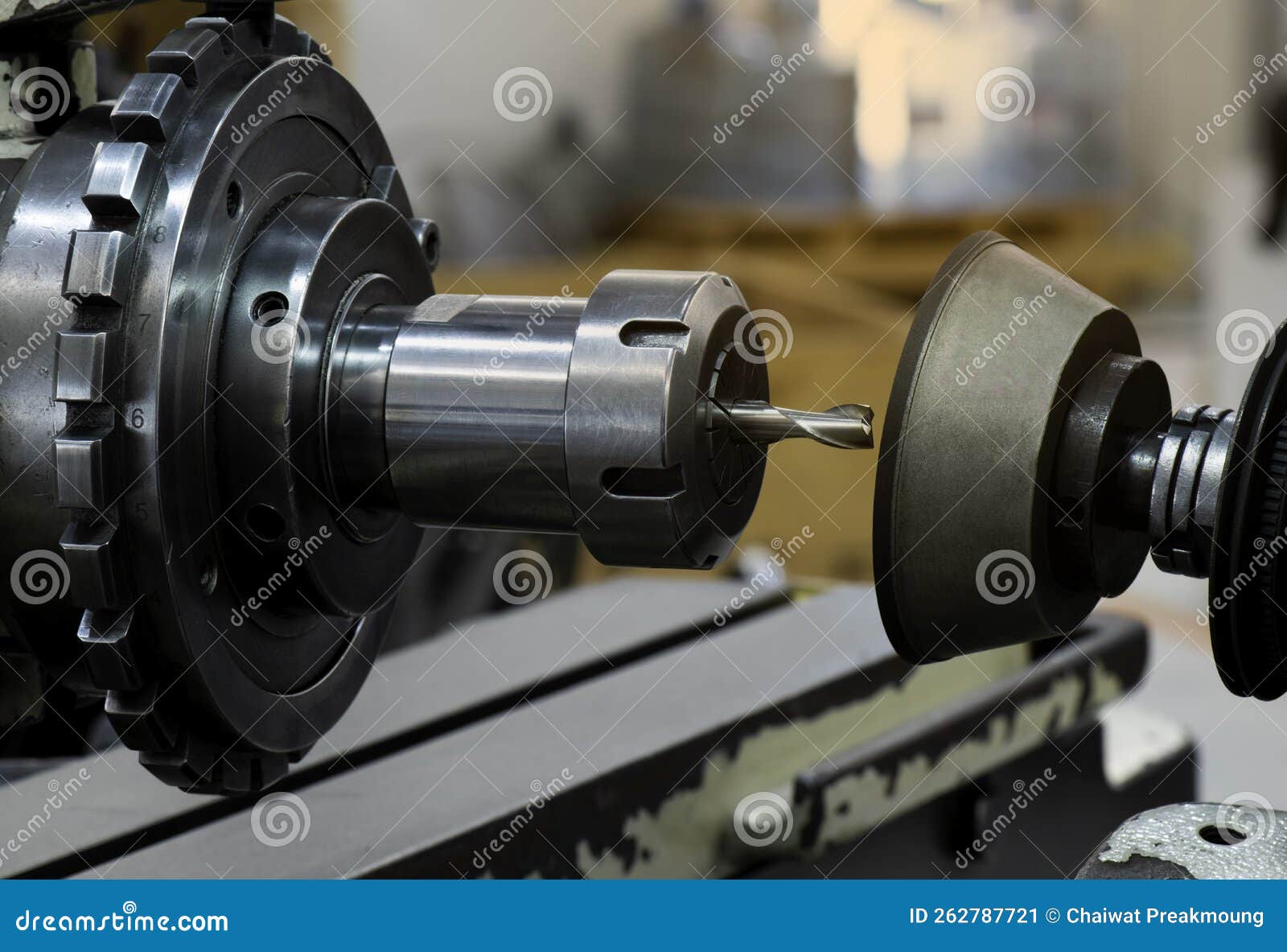 Broyage Outils De Découpe Spéciaux Aiguiseur D'extrémité Avec Broyage D' outil Machine. Roue Faire Flûte Longueur De L'ange Bord De Image stock -  Image du lame, usinage: 262787721