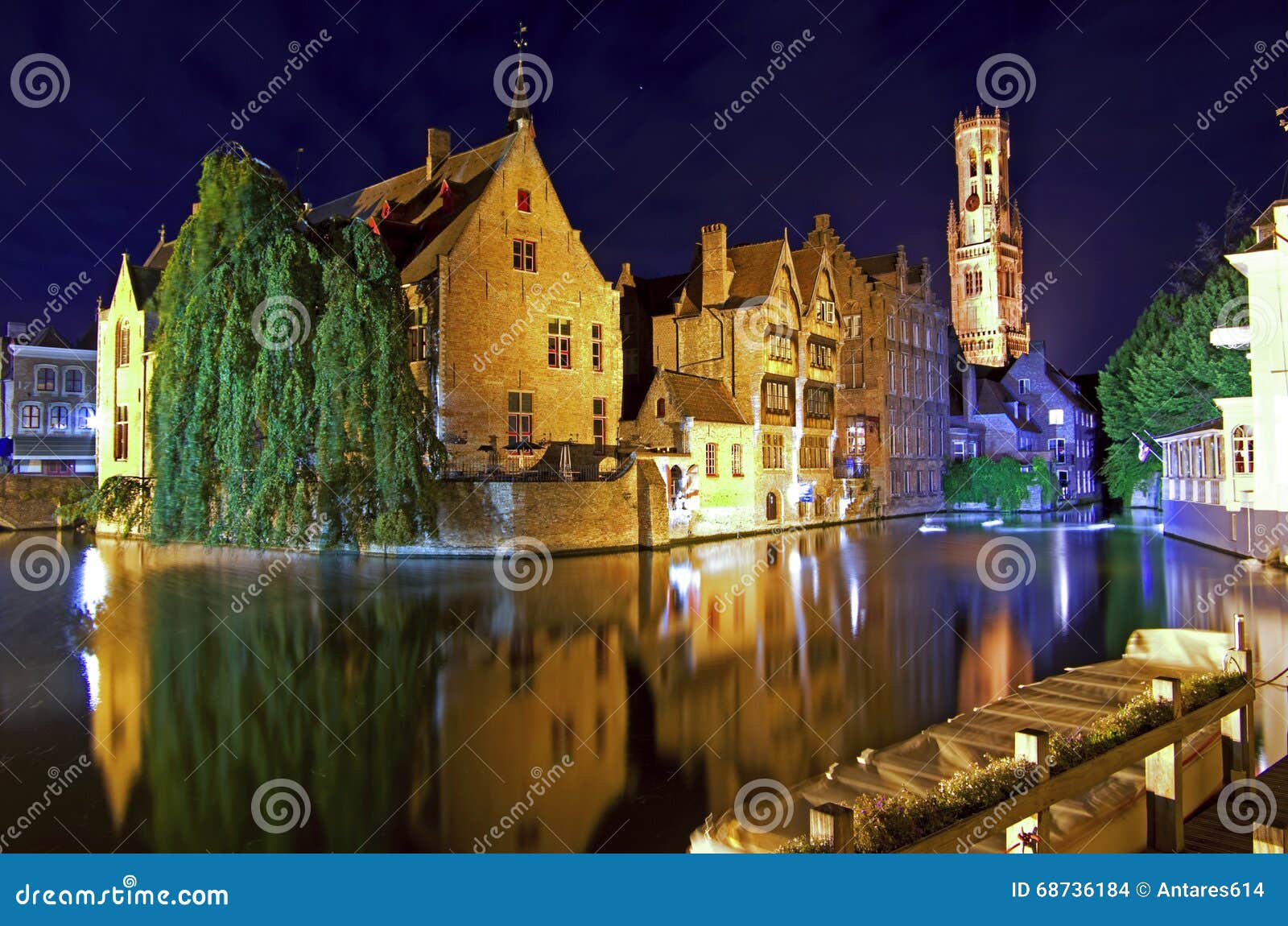 bruges at night