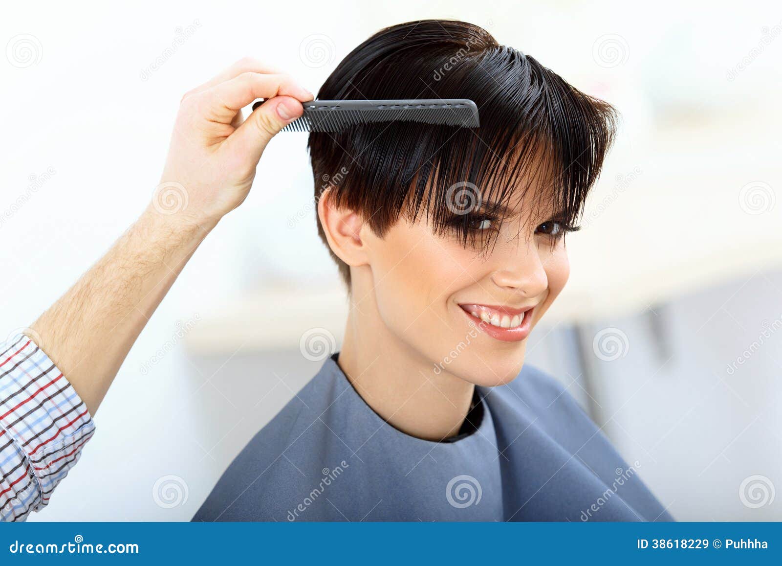 9,649 Hair Salon Short Hair Stock Photos - Free & Royalty-Free Stock Photos  from Dreamstime