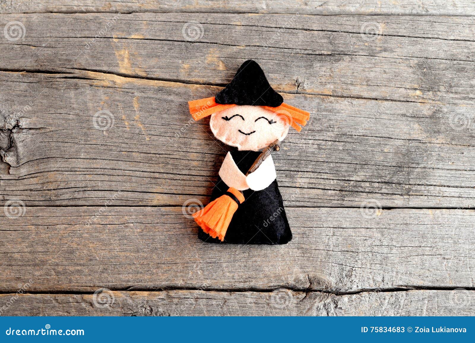 Bruxa de Halloween imagem de stock. Imagem de assalto - 15252895