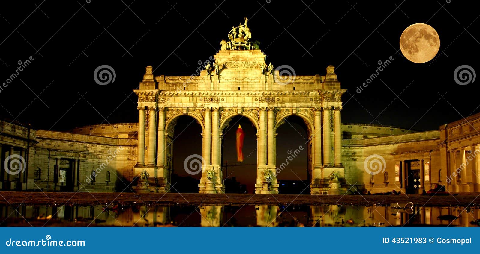 Photo Lune Pix Ville Pays Bruxelles-ville De L'Europe Visitant Le Pays, Pleine Lune Image stock - Image du nightfall, voûte: 43521983