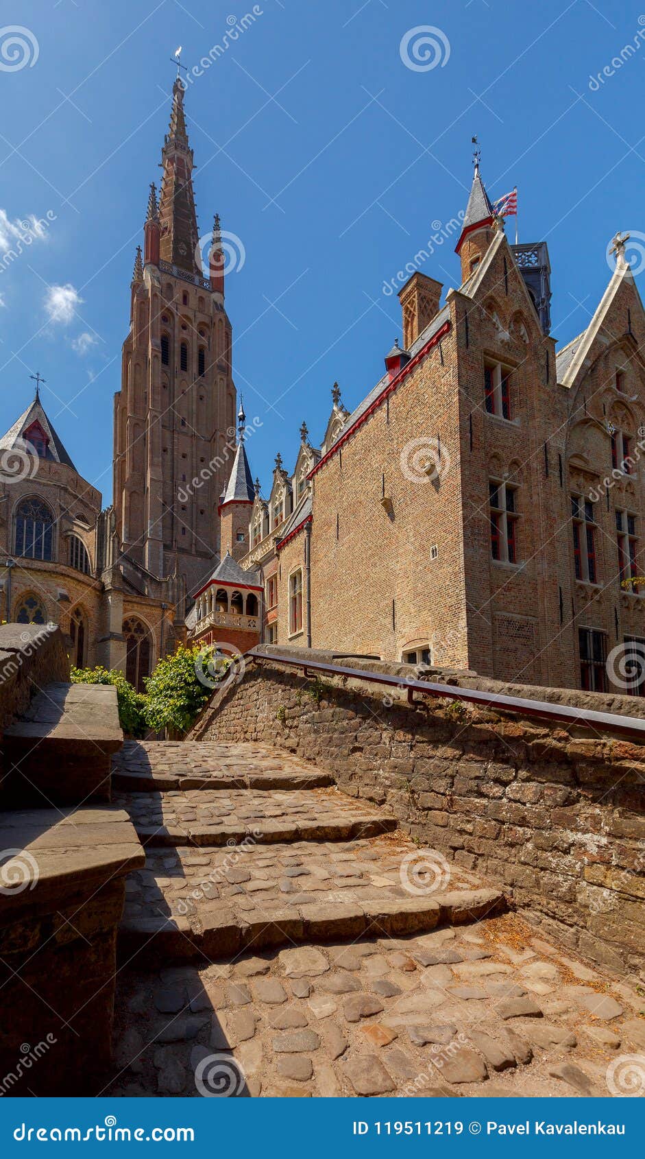 Brügge Notre Dame. Turm der Kirche unserer Dame Notre Dame Brügge belgien