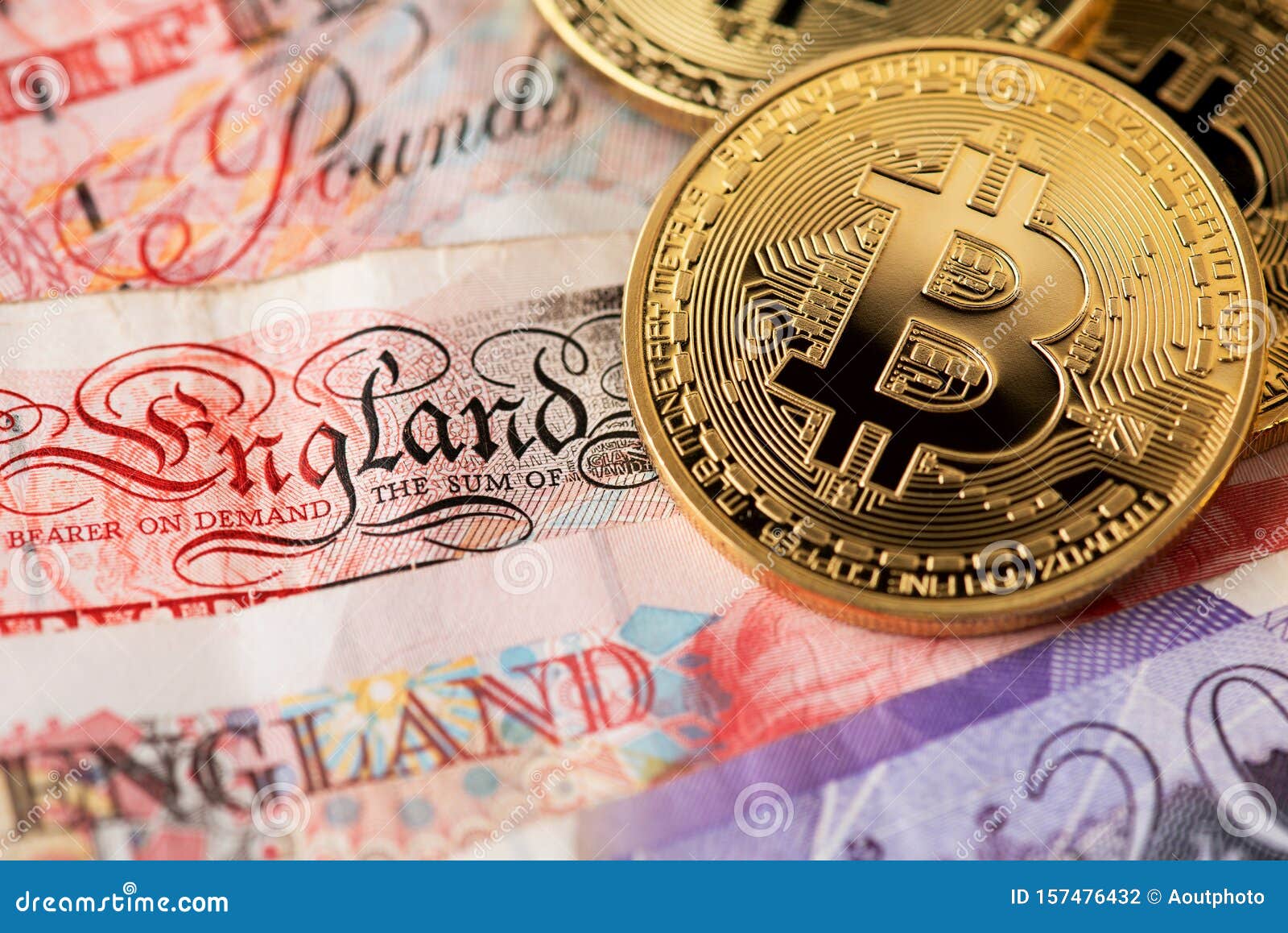 英国英镑纸币上的比特币加密货币图库摄影片. 图片包括有财务, 货币, 投资者, 替换, 英镑, 银行- 157476432