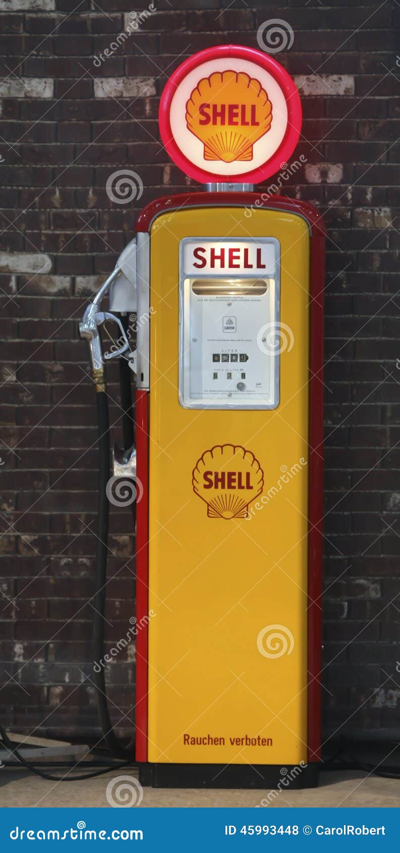 155 Old Shell Petrol Pump Stock Photos 