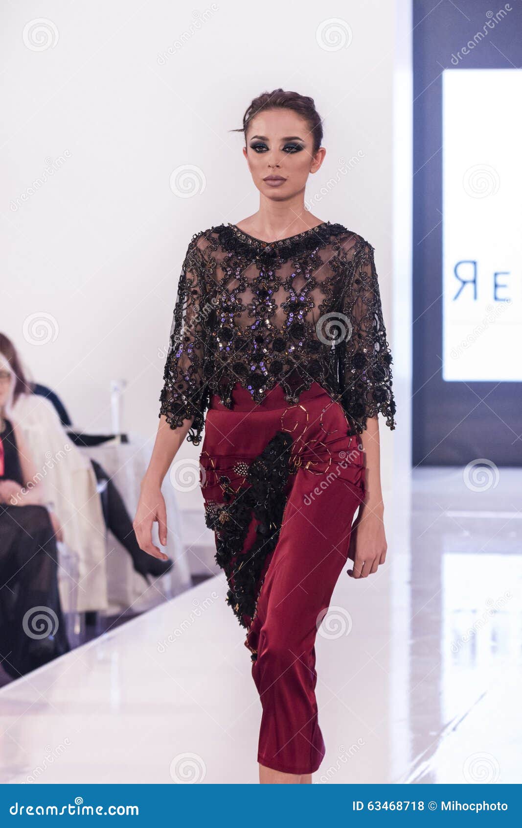 Bucharest fashion show editorial stock photo. Image of colorful - 63468718