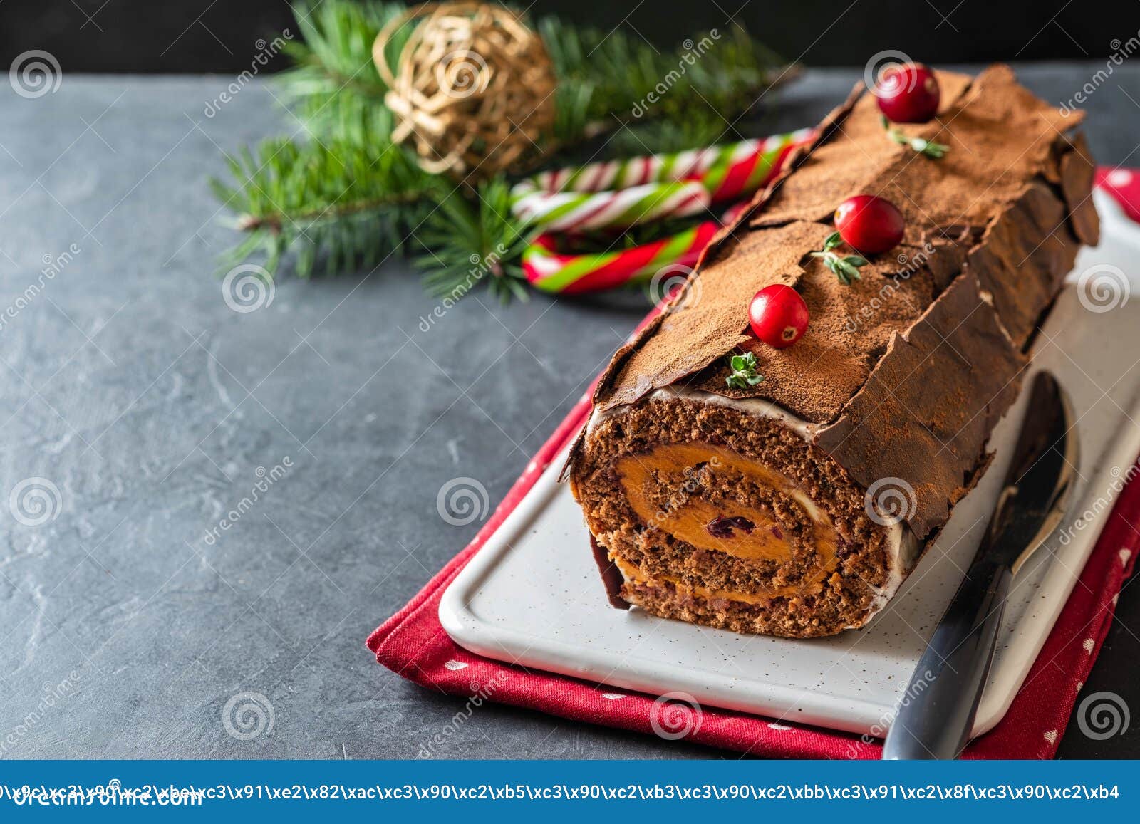 Buche De Noel Traditioneller Weihnachtsnachtisch ...