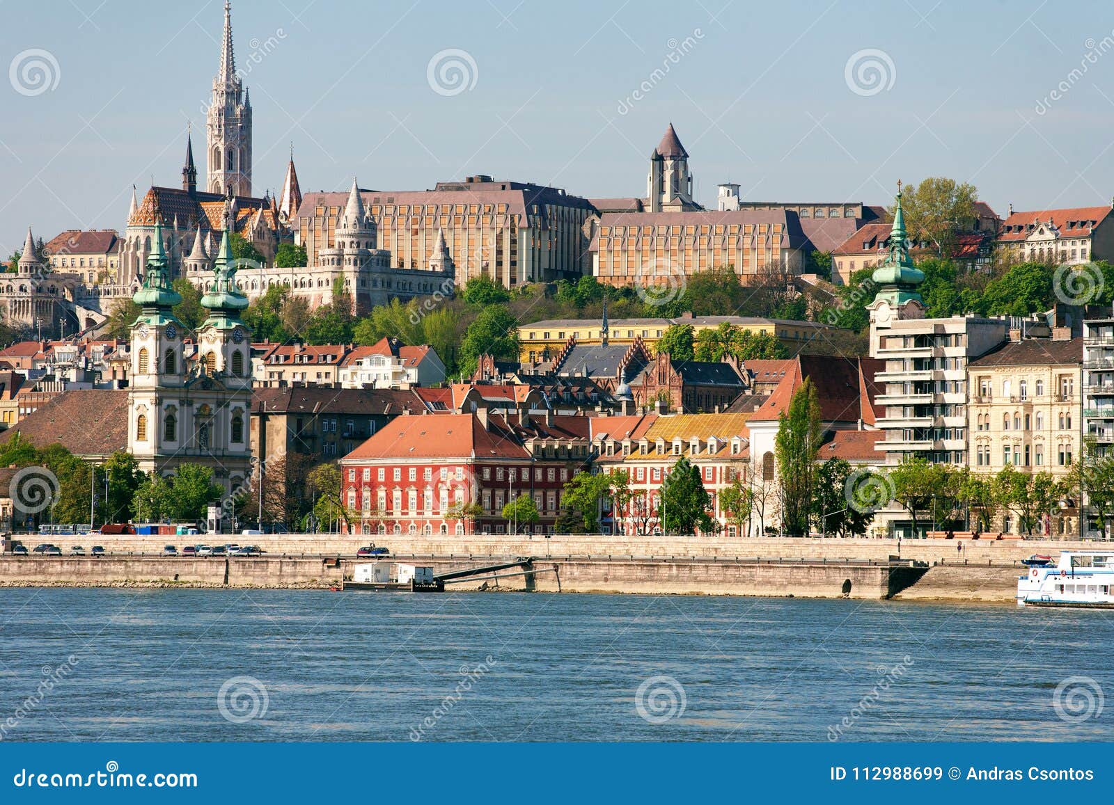 Buda Roszuje, FSt Matthias kościół, bastion przeglądać od Danube rzeki