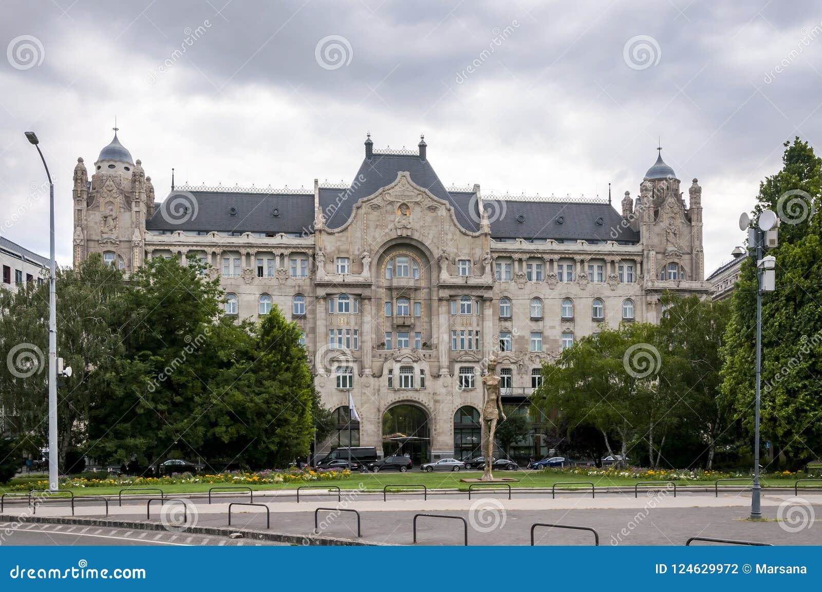 The Gresham Palace stock photo. Image of capital, greshampalota 124629972
