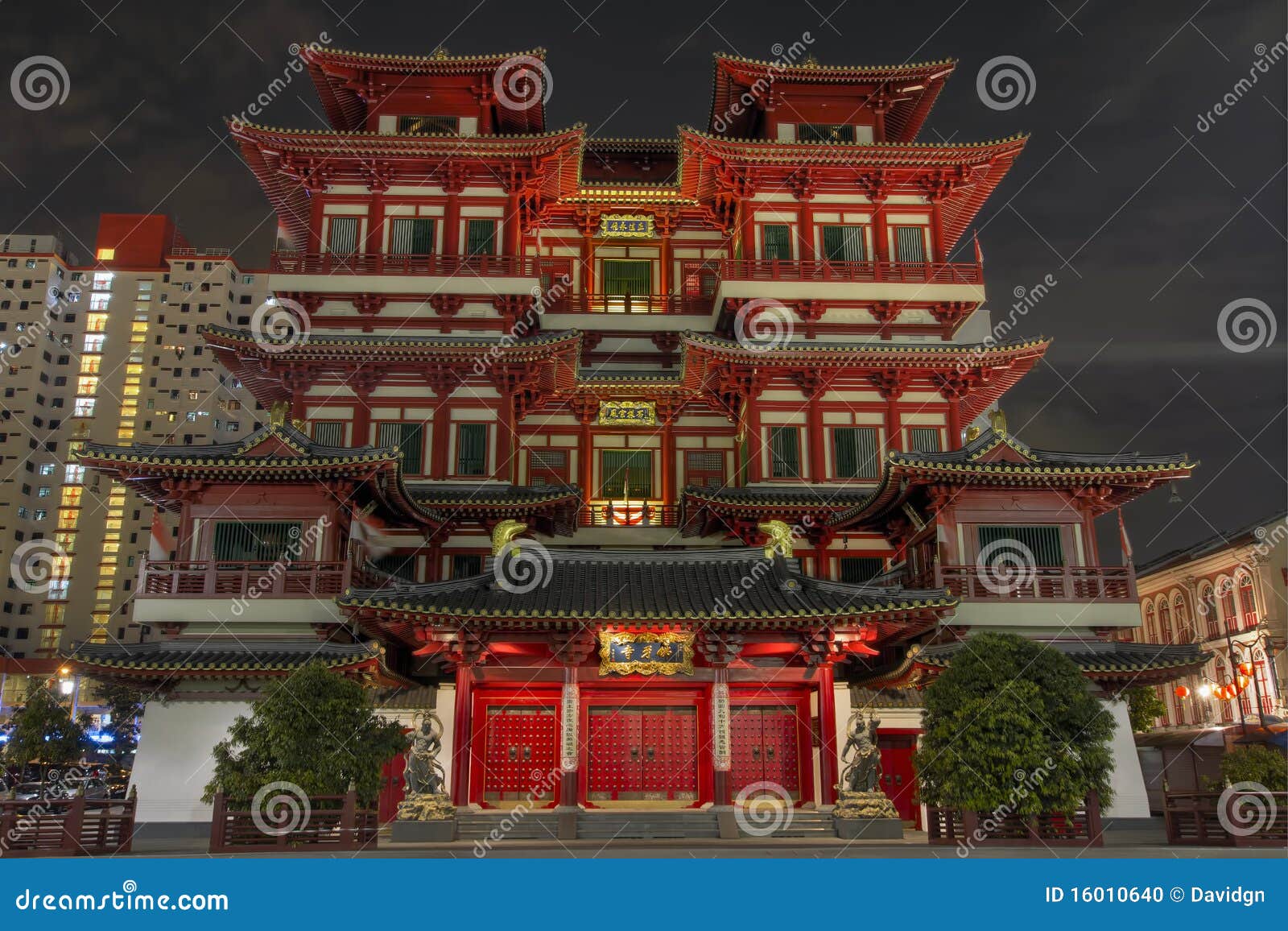 buddha tooth relic chinese temple