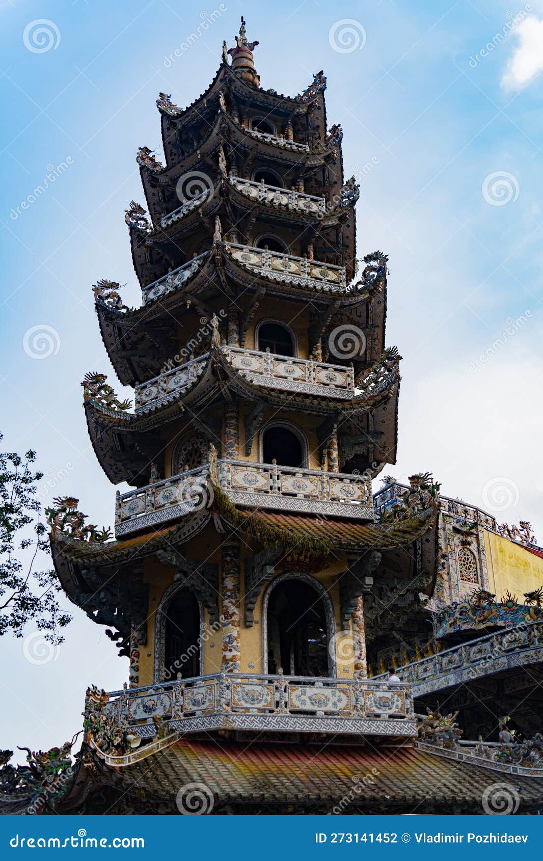 Buddhist glass pagoda. editorial photography. Image of nyachang - 273141452