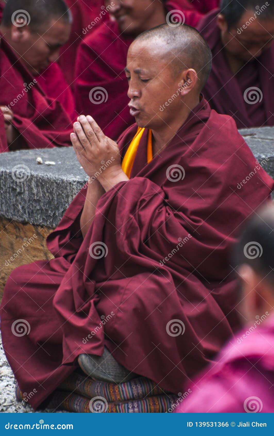 Chanting buddhist Buddhist meditation
