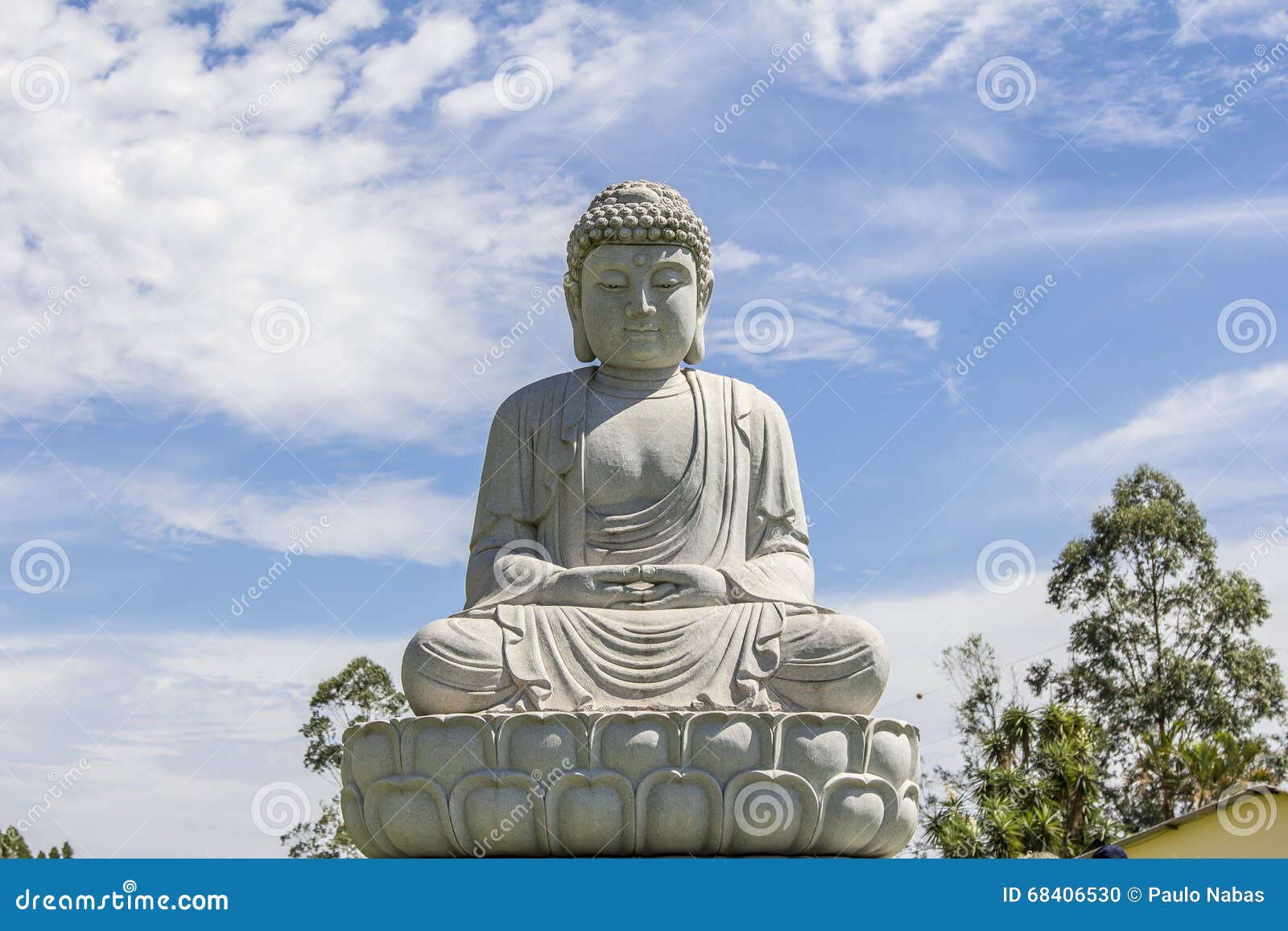 buddhist temple, foz do iguacu, brazil.